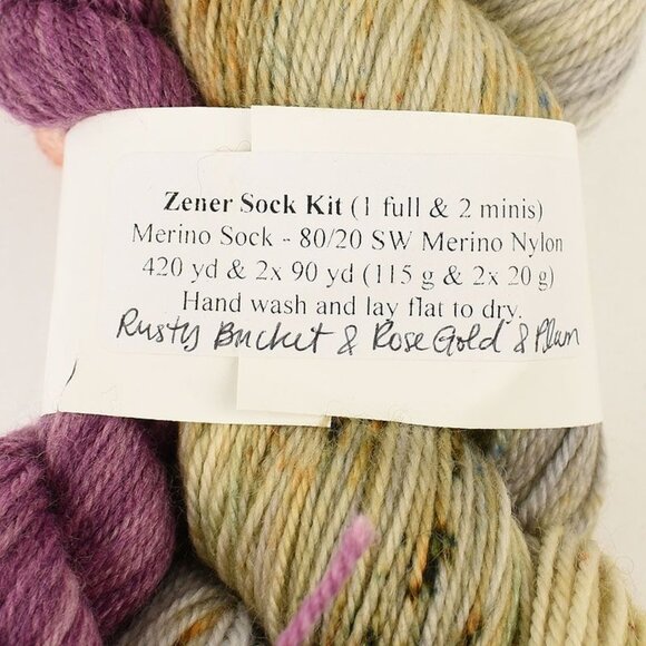 Akara Yarns Zener Sock Yarn Kit Merino Wool Nylon Rusty Bucket Rose Gold Plum - Picture 3 of 3